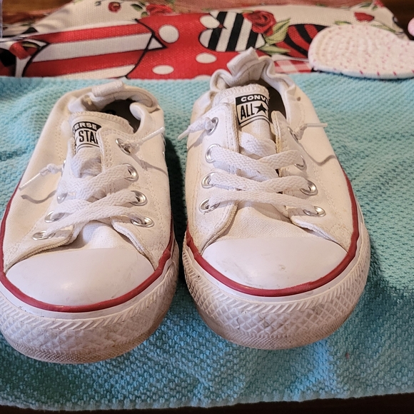 Converse Slip In White Sneakers - Picture 2 of 6
